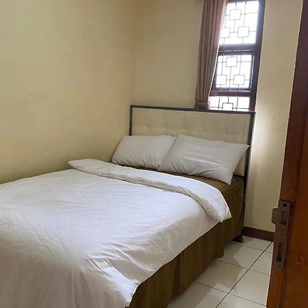 Villa Buana Graha Syariah Бандунг Екстериор снимка