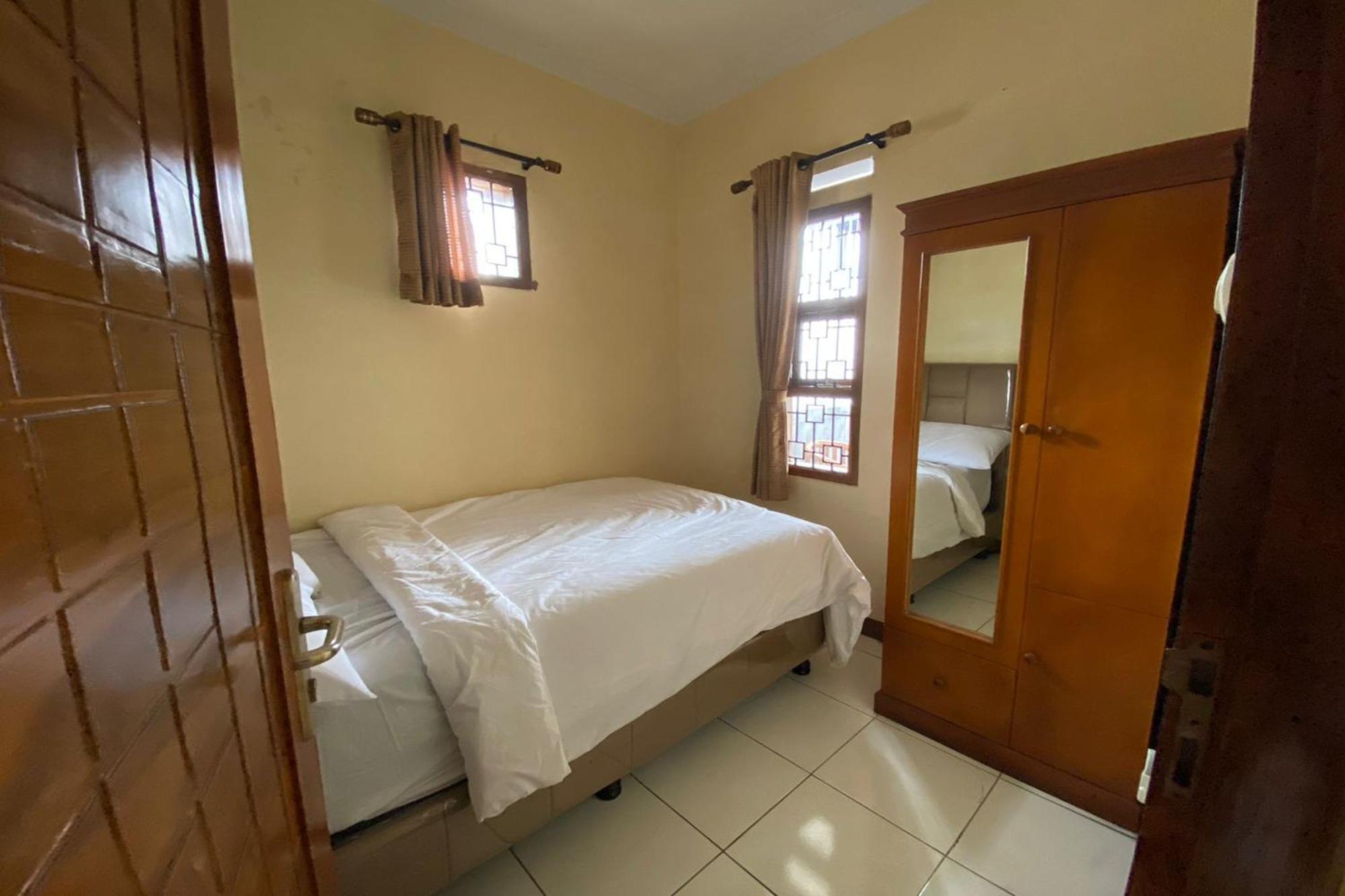 Villa Buana Graha Syariah Бандунг Екстериор снимка