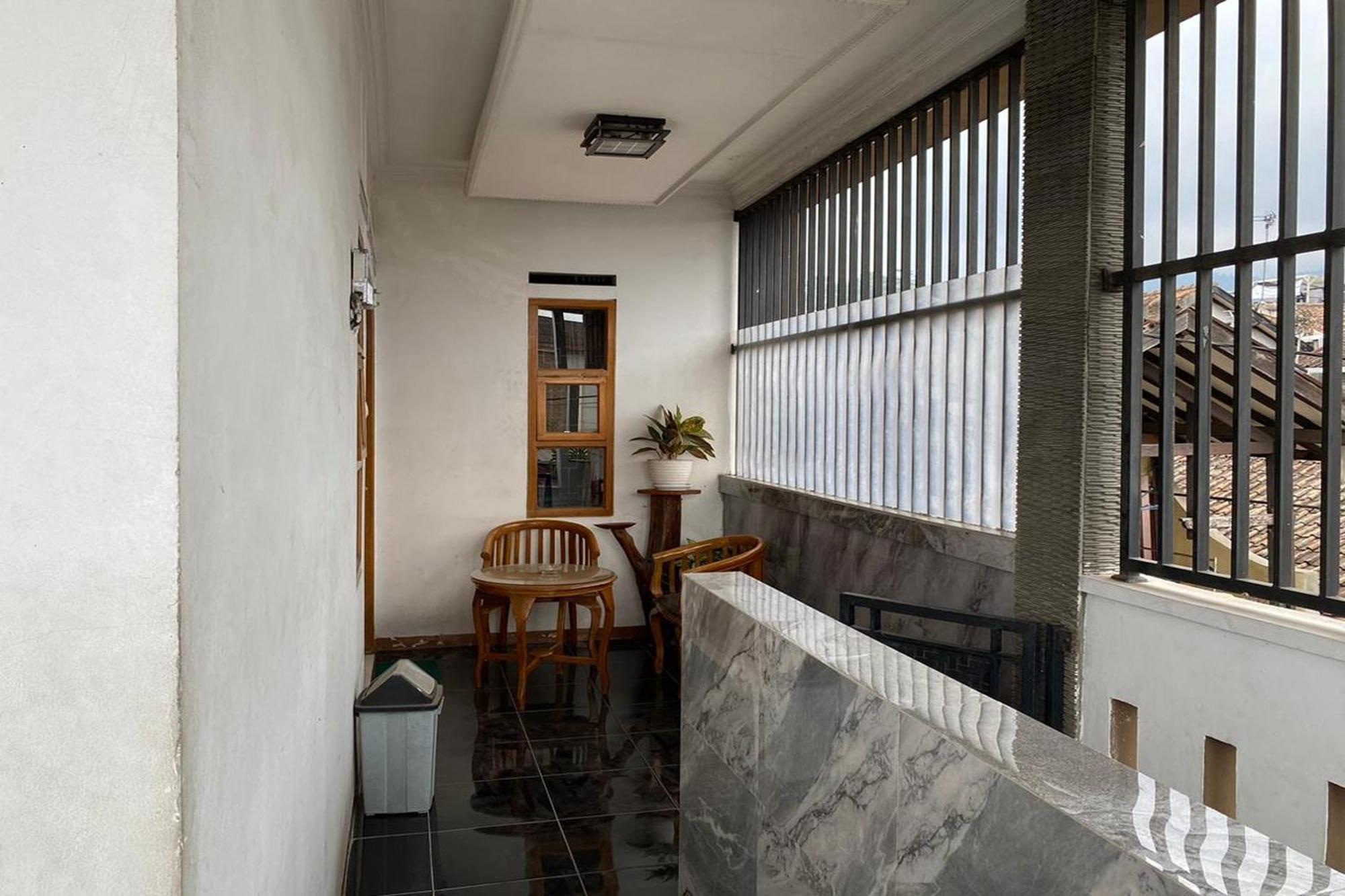 Villa Buana Graha Syariah Бандунг Екстериор снимка